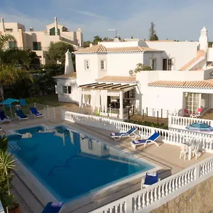 https://villa-oliveira-albufeira.hotelaalgarve.com